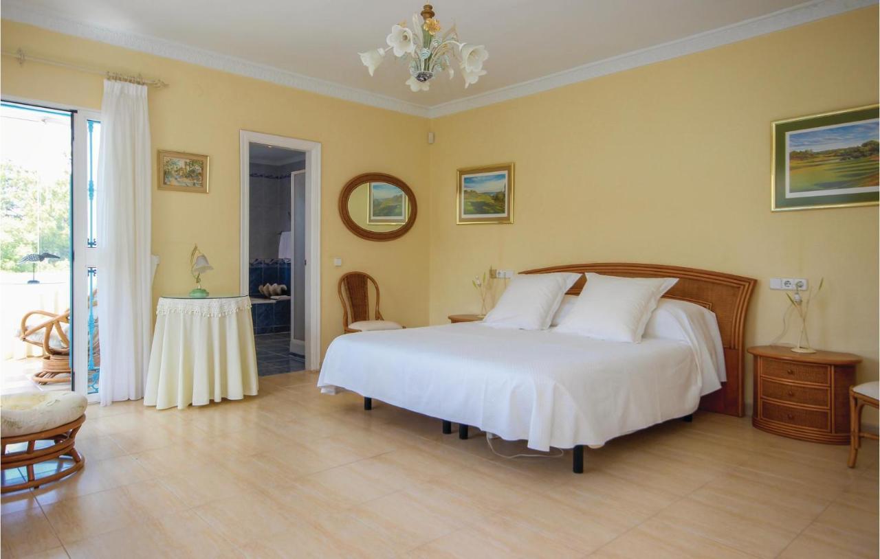 Gorgeous Apartment In Urb El Chaparral With Wifi La Cala De Mijas Kültér fotó